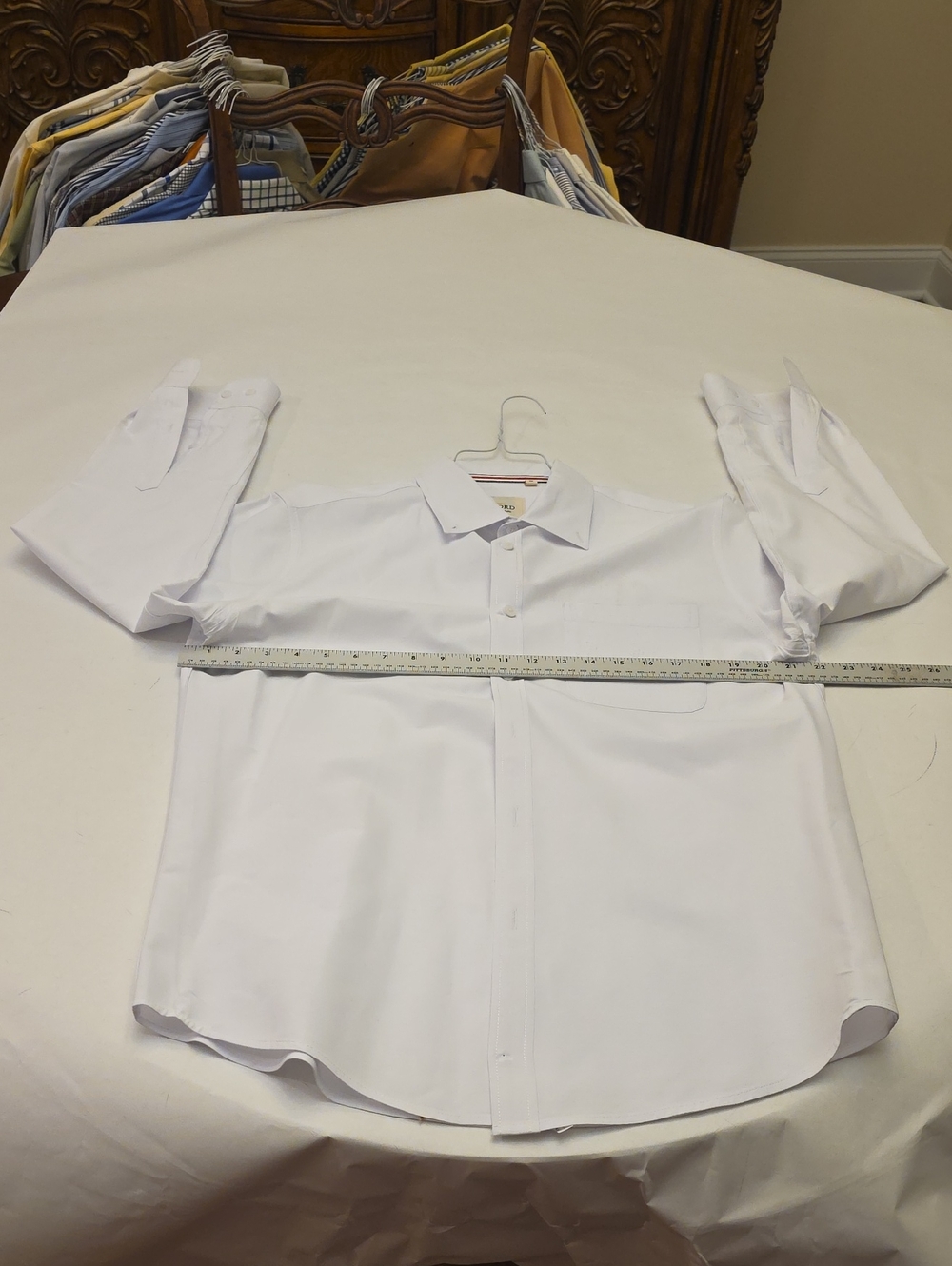 Oxford Men's White Long-Sleeve Dress Shirt